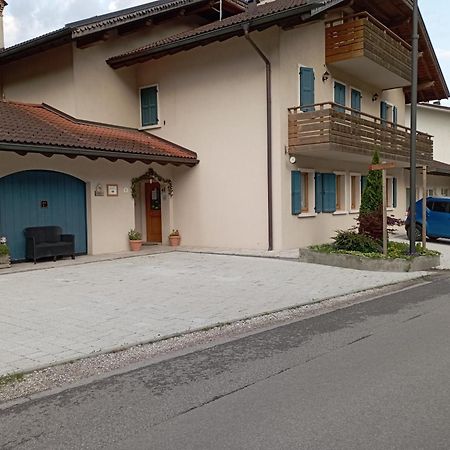 Camere Nordest Sudest- Conca Agordina Аґордо Екстер'єр фото